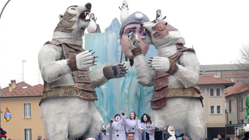 Carnevale di Cantù Prima vittoria del Coriandolo Carnevale di Cantù Prima vittoria del Coriandolo