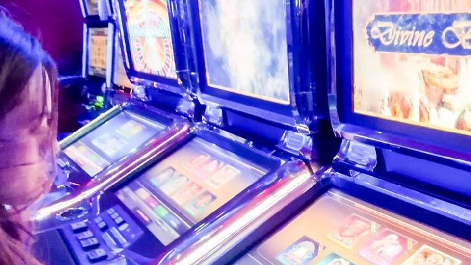 Slot, Mariano senza ordinanza «Promessa già un anno fa» Slot, Mariano senza ordinanza «Promessa già un anno fa»