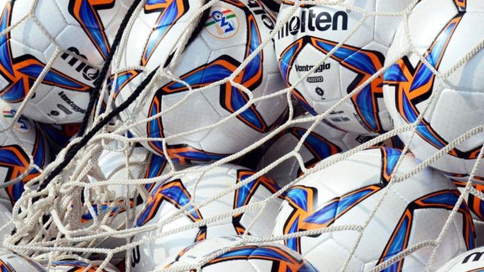 Fair play nel calcio baby Segna gol e lo restituisce Fair play nel calcio baby Segna gol e lo restituisce
