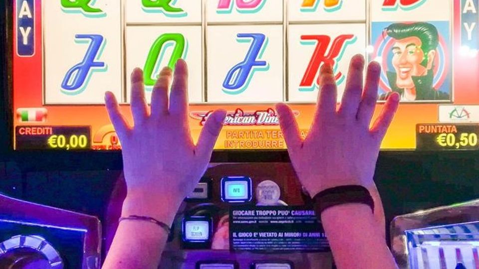 Cantù, sportello per malati di gioco Ma i medici disertano l’incontro Cantù, sportello per malati di gioco Ma i medici disertano l’incontro