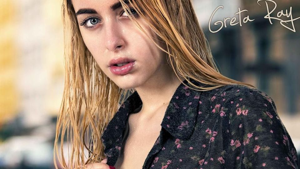 Greta Ray, da Cantù a Roma Nuovo singolo dopo il boom in rete Greta Ray, da Cantù a Roma Nuovo singolo dopo il boom in rete