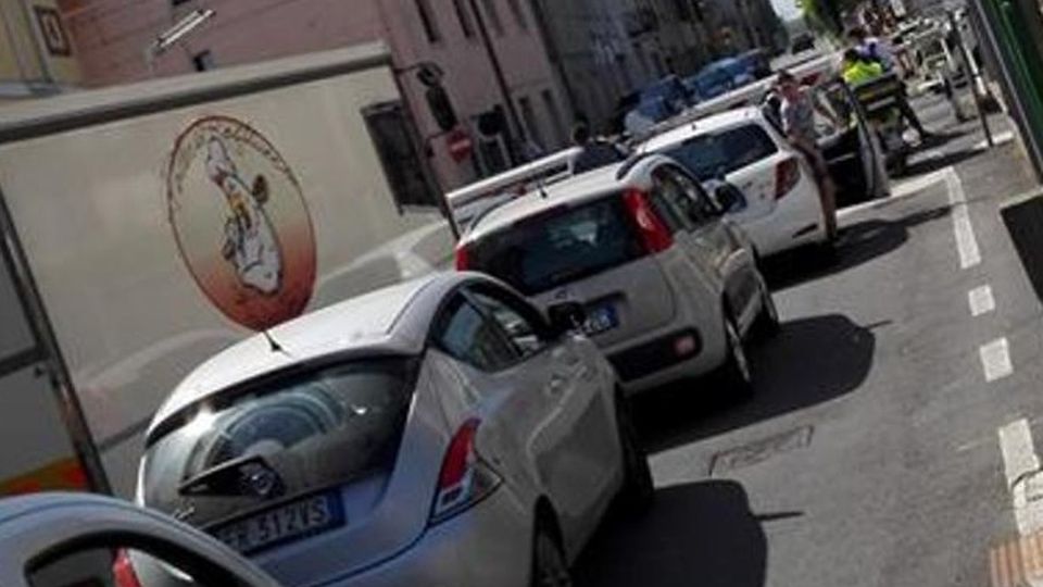 Barriere abbassate per un’ora Code e proteste a Rovellasca Barriere abbassate per un’ora Code e proteste a Rovellasca