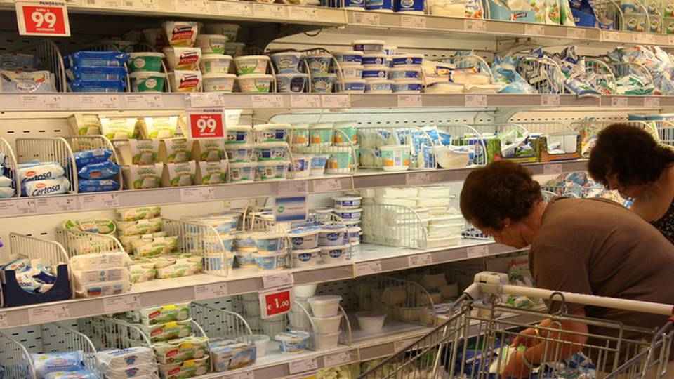 Corte Ue, bene imposte regioni Spagna su grossi supermercati Corte Ue, bene imposte regioni Spagna su grossi supermercati