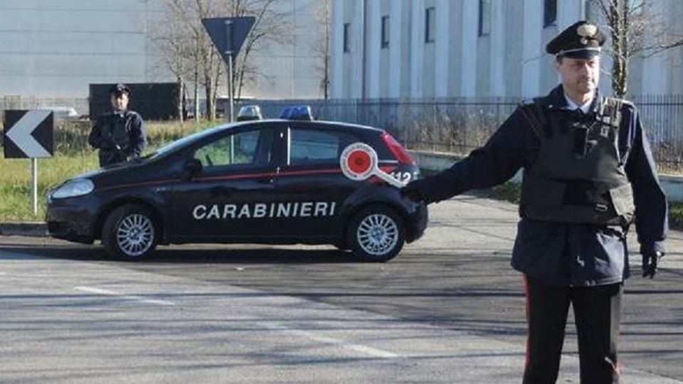 Ruba una borsa sul treno Arrestato giovane di Cabiate Ruba una borsa sul treno Arrestato giovane di Cabiate