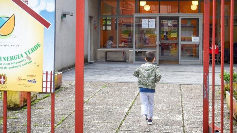 «Il campo giochi serve a Rebbio» Raccolta fondi per farlo rivivere «Il campo giochi serve a Rebbio» Raccolta fondi per farlo rivivere