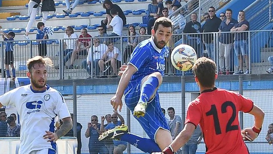 Costacurta: «No ai ripescaggi» Corda: «Impossibile, regole fatte» Costacurta: «No ai ripescaggi» Corda: «Impossibile, regole fatte»