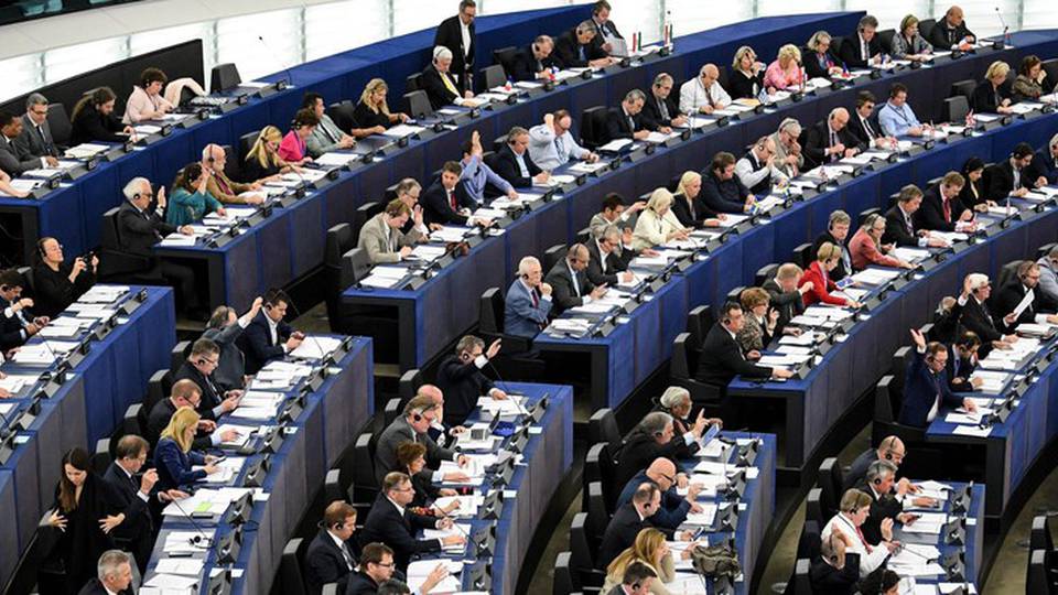 Giro di vite sul lavoro precario dall'Europarlamento Giro di vite sul lavoro precario dall'Europarlamento