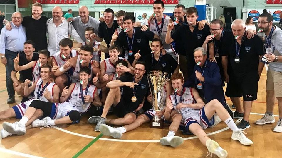 Sì, la Columbus Pgc Cantù è campione d’Italia Under 16 Sì, la Columbus Pgc Cantù è campione d’Italia Under 16