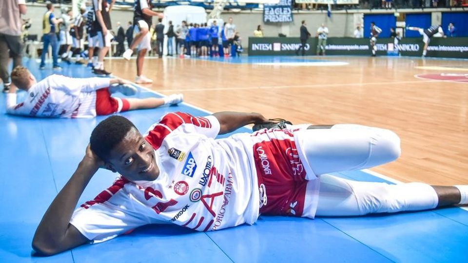 Da domani la finale scudetto Milano imbottita di ex Cantù Da domani la finale scudetto Milano imbottita di ex Cantù