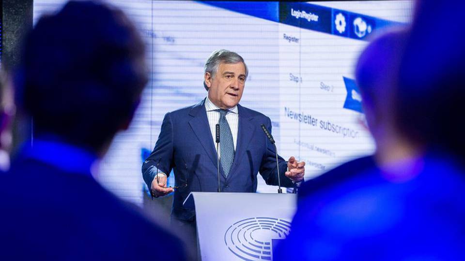 Tajani, Ue dice di mandare a casa clandestini Tajani, Ue dice di mandare a casa clandestini