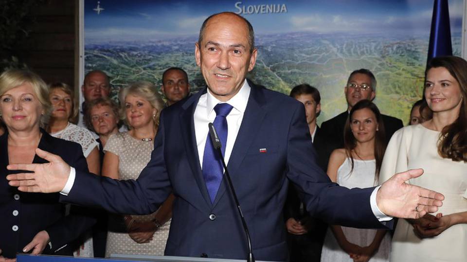 La Slovenia vota, vincono i conservatori anti-migranti La Slovenia vota, vincono i conservatori anti-migranti