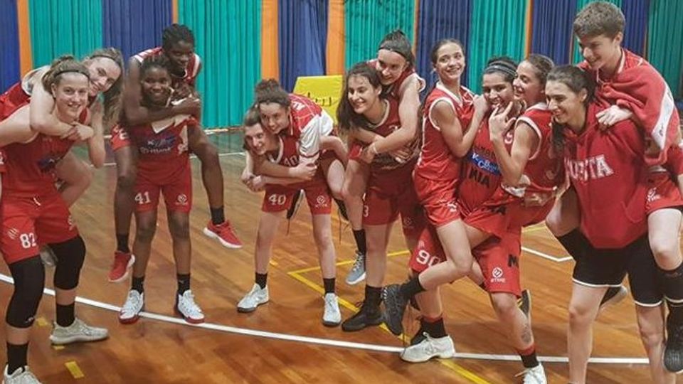 Finali tricolori Under 16 Alzate rivive i fasti di 27 anni fa Finali tricolori Under 16 Alzate rivive i fasti di 27 anni fa