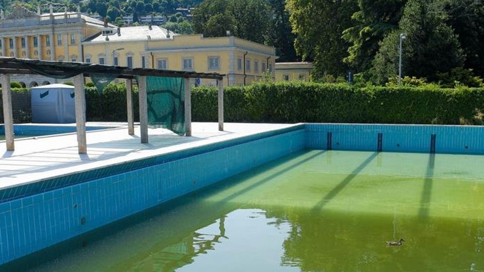 Villa Olmo: niente lido, chiuso anche a Ferragosto Villa Olmo: niente lido, chiuso anche a Ferragosto