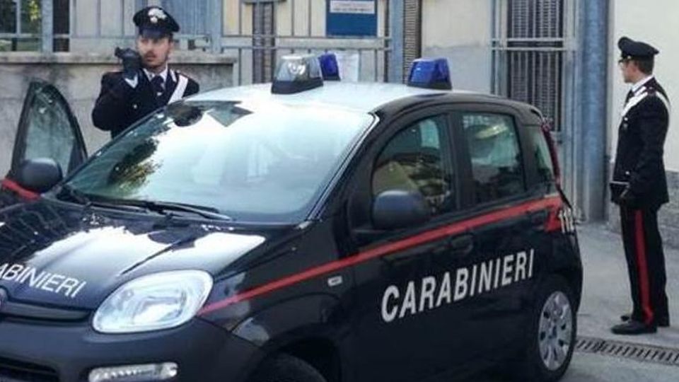 Spaccio nei boschi di Turate Due arresti dei carabinieri Spaccio nei boschi di Turate Due arresti dei carabinieri