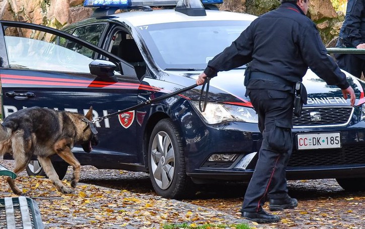 Cocaina in camera d’albergo e in auto Uomo di 39 anni arrestato a Turate