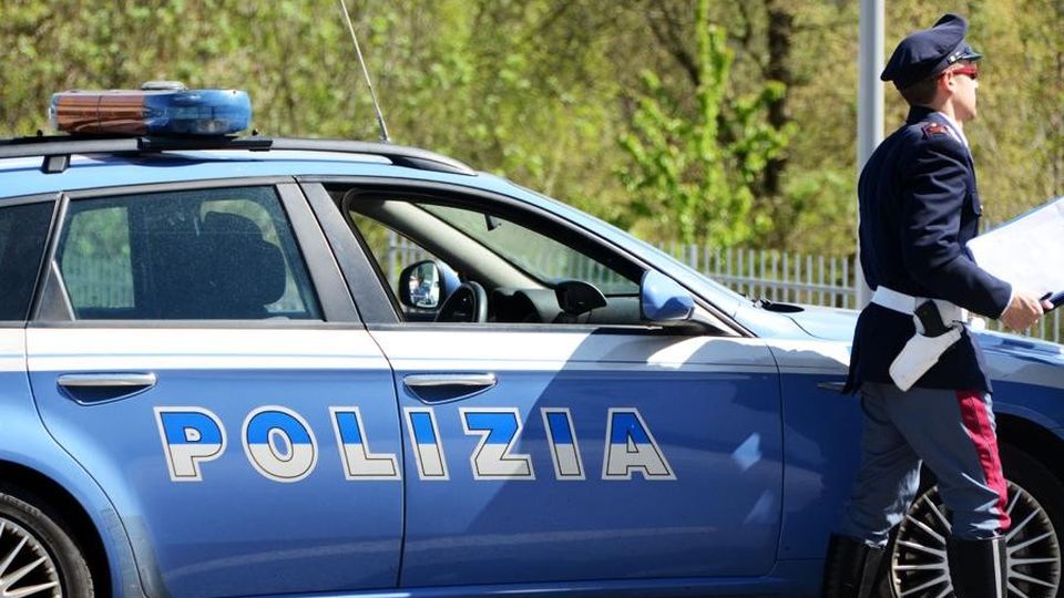 Turate, polli macellati in auto Multato un’automobilista Turate, polli macellati in auto Multato un’automobilista
