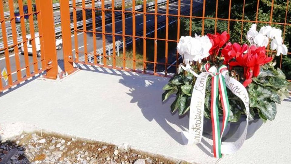 «La vita di mio marito vale meno di un ponte» «La vita di mio marito vale meno di un ponte»