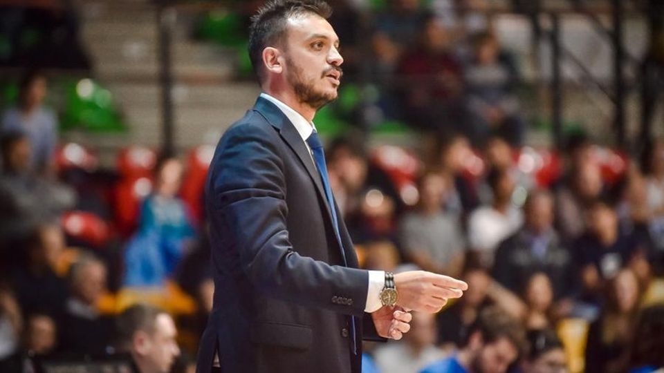 Brienza: «Devo chiamare Pino E spero non mi mandi a quel paese» Brienza: «Devo chiamare Pino E spero non mi mandi a quel paese»