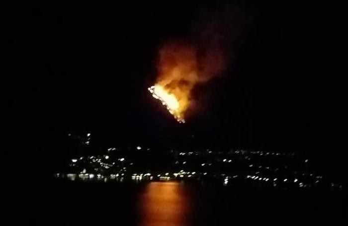 incendio boschi carlazzo