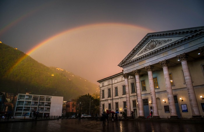 Como arcobaleno