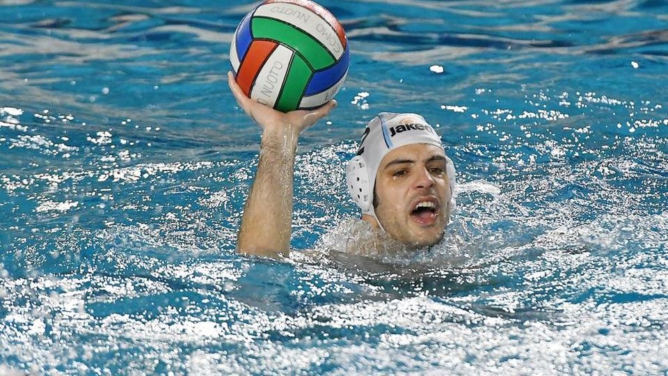 Como Nuoto, occhio alla Crocera Oggi o si vince o si fa durissima Como Nuoto, occhio alla Crocera Oggi o si vince o si fa durissima