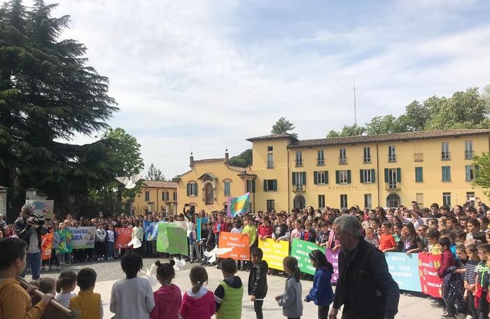 ERBA - MARCIA DELLA PACE DEI RAGAZZI DELLE SCUOLE ERBESI - EDIZIONE 2019