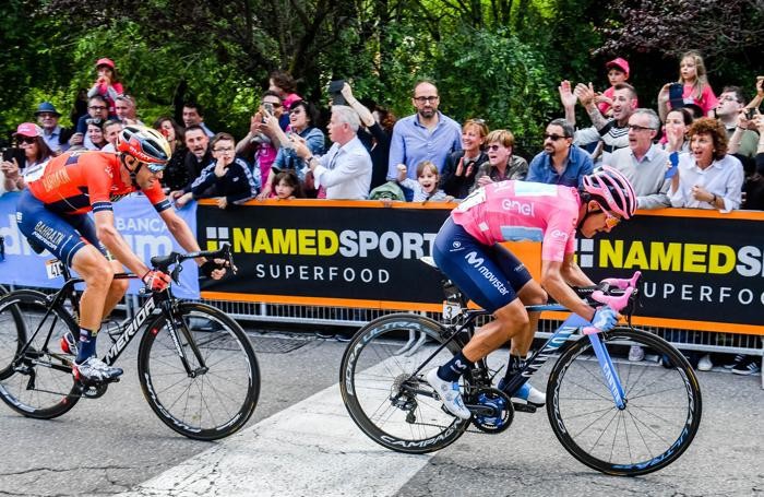 Nibali e Carapaz in viale Cavallotti