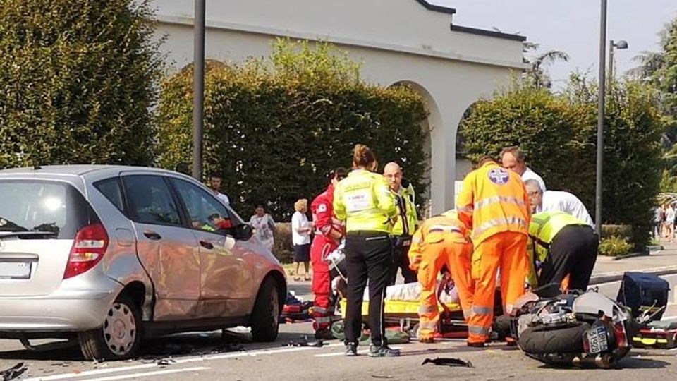 «Troppi incidenti a Mariano I cordoli restano in via per Cabiate» «Troppi incidenti a Mariano I cordoli restano in via per Cabiate»