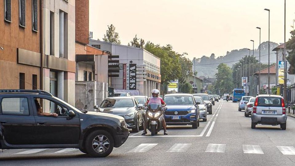 Nuovi supermercati in via Paoli «Una rotatoria per la sicurezza» Nuovi supermercati in via Paoli «Una rotatoria per la sicurezza»