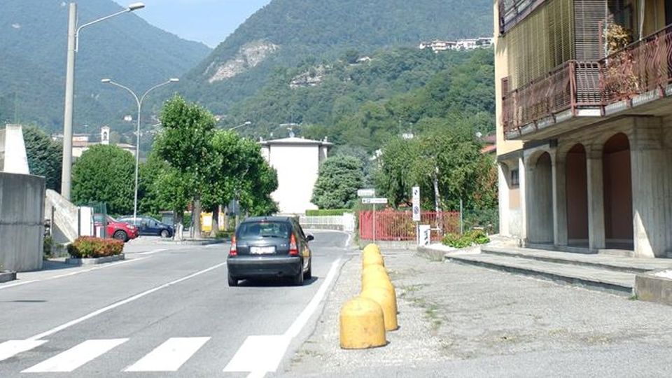 Ponte Lambro, mette i gioielli nel frezeer Ma il tecnico dell’acqua era in truffatore Ponte Lambro, mette i gioielli nel frezeer Ma il tecnico dell’acqua era in truffatore