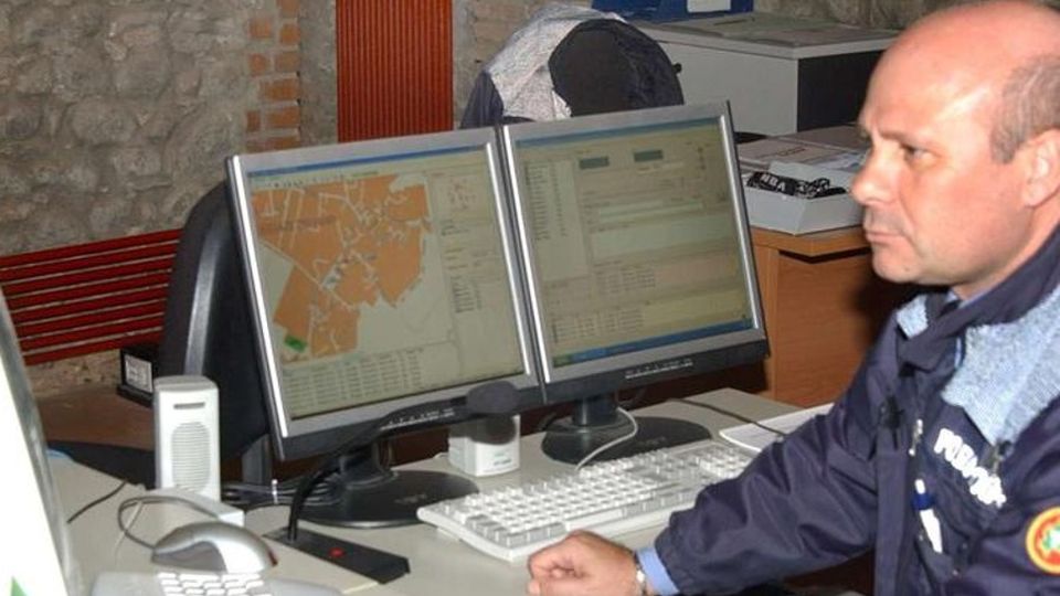 Uggiate, allontanato un sospetto «Grazie all’allarme dei residenti» Uggiate, allontanato un sospetto «Grazie all’allarme dei residenti»