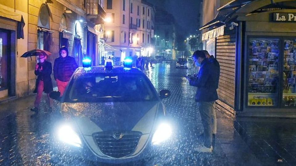 Como: la prima notte con il “coprifuoco” Como: la prima notte con il “coprifuoco”