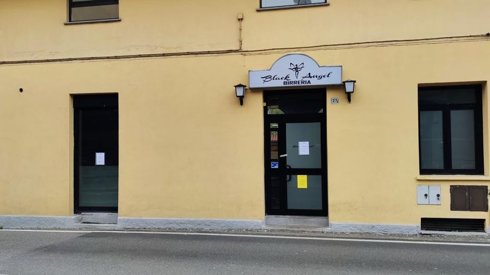 Il questore chiude il bar Solbiate, per odine pubblico Il questore chiude il bar Solbiate, per odine pubblico