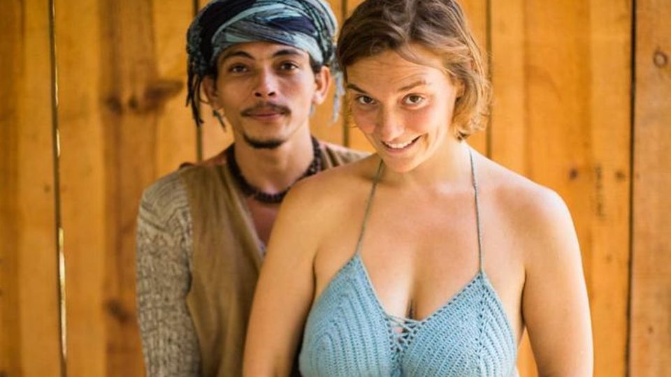 Lei a Como, lui in Colombia «Divisi per colpa di regole che non hanno alcun senso» Lei a Como, lui in Colombia «Divisi per colpa di regole che non hanno alcun senso»