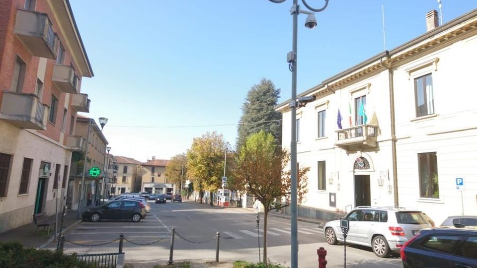 Che traffico al comando Un altro vigile se ne va Che traffico al comando Un altro vigile se ne va