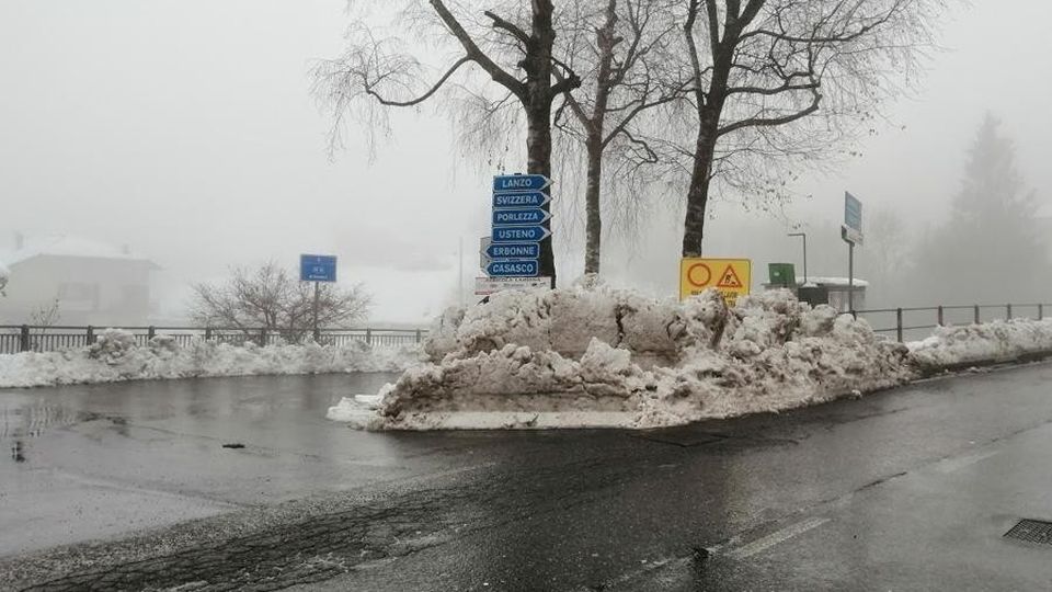 San Fedele, 15 ore senza luce Un incubo per cento persone San Fedele, 15 ore senza luce Un incubo per cento persone