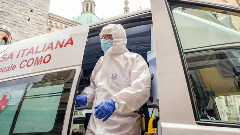Covid, tornano a crescere i morti Venti in un solo giorno nel Comasco Covid, tornano a crescere i morti Venti in un solo giorno nel Comasco