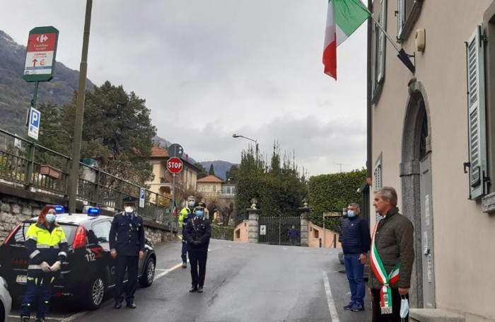 La cerimonia a Tremezzina coni l presdiente Anci