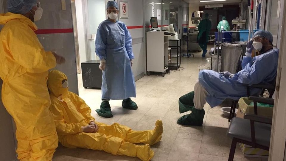 «Ogni giorno a lottare con il virus Abbiamo paura che non basti mai» «Ogni giorno a lottare con il virus Abbiamo paura che non basti mai»