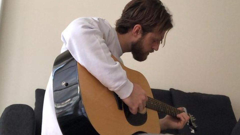 Hobby e passioni degli azzurri Musica, lettura e Manga Hobby e passioni degli azzurri Musica, lettura e Manga