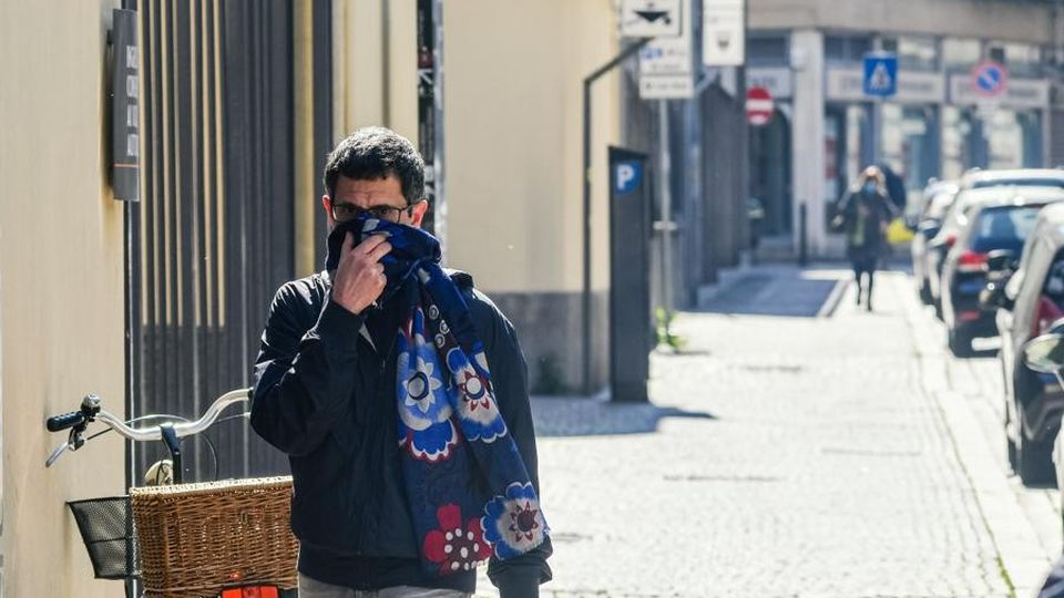 Poche le mascherine disponibili E ancora non si sa come distribuirle Poche le mascherine disponibili E ancora non si sa come distribuirle