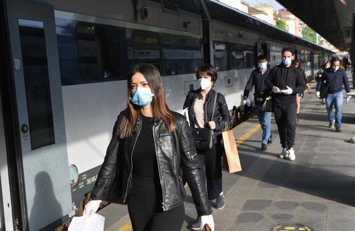 L’arrivo a Cadorna del treno partito alle 7,19 da Como Borghi