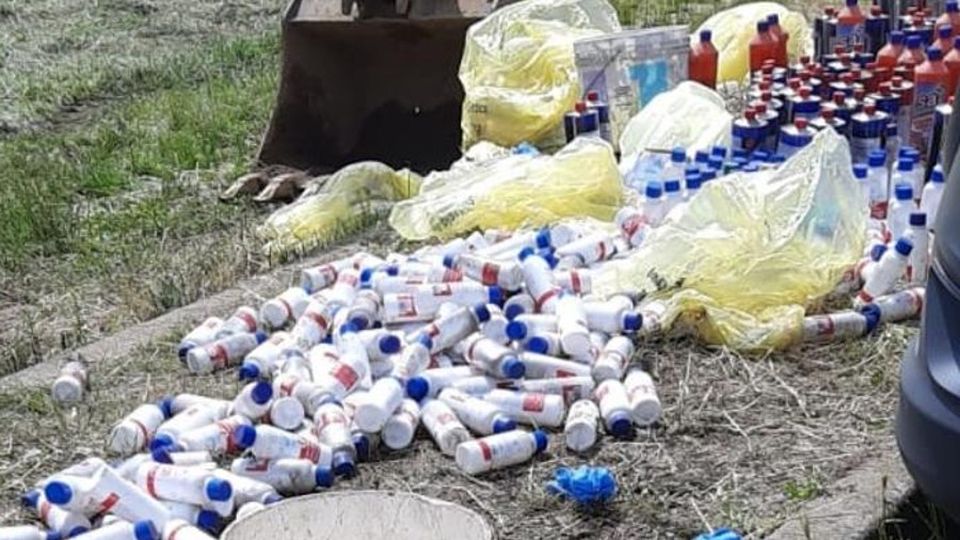 Fino, altri ordigni trovati nel sottotetto Case evacuate e artificieri al lavoro GUARDA IL VIDEO Fino, altri ordigni trovati nel sottotetto Case evacuate e artificieri al lavoro GUARDA IL VIDEO