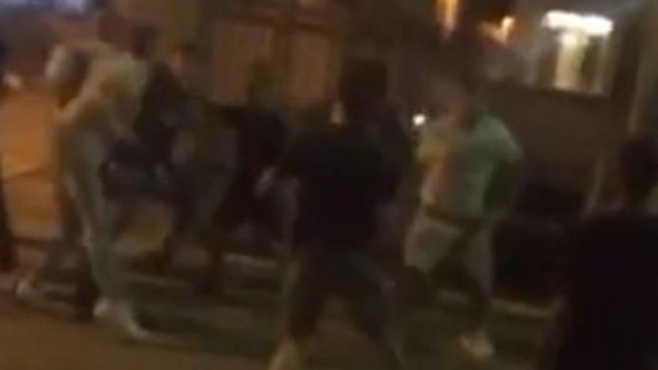 Movida in centro città Risse, urla e degrado Movida in centro città Risse, urla e degrado