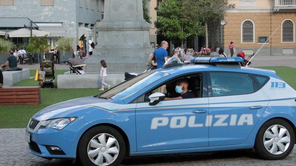 Non rispetta le misure anti Covid Parrucchiere chiuso tre giorni Non rispetta le misure anti Covid Parrucchiere chiuso tre giorni