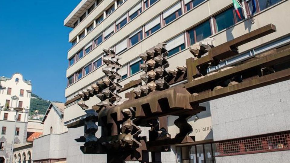 Botte e sevizie alla moglie Otto anni e mezzo di carcere Botte e sevizie alla moglie Otto anni e mezzo di carcere