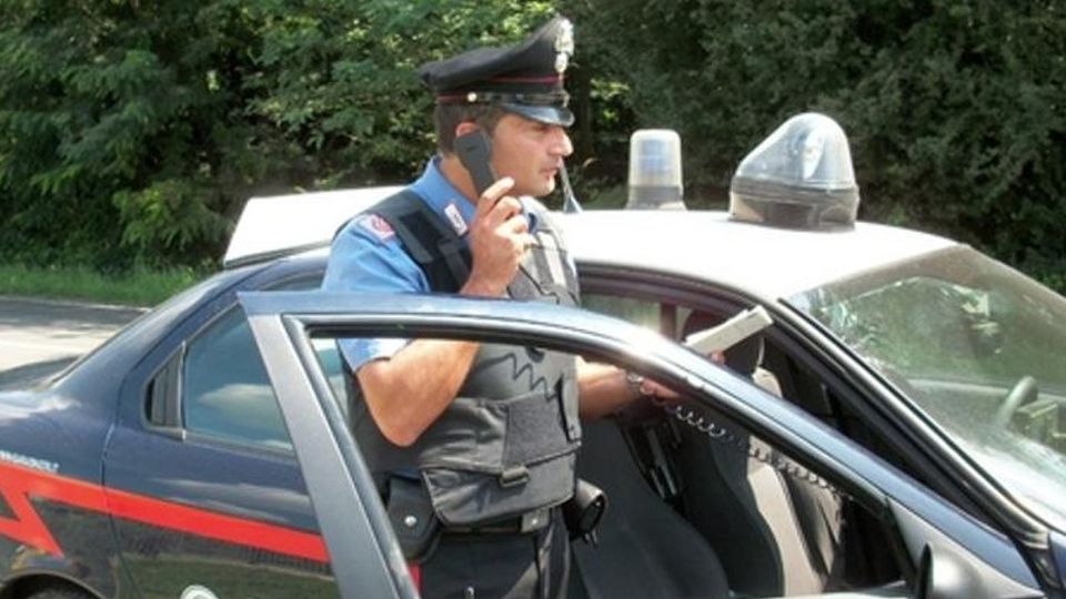 Rapinò una prostituta a Turate Arrestato un uomo di Senna Rapinò una prostituta a Turate Arrestato un uomo di Senna