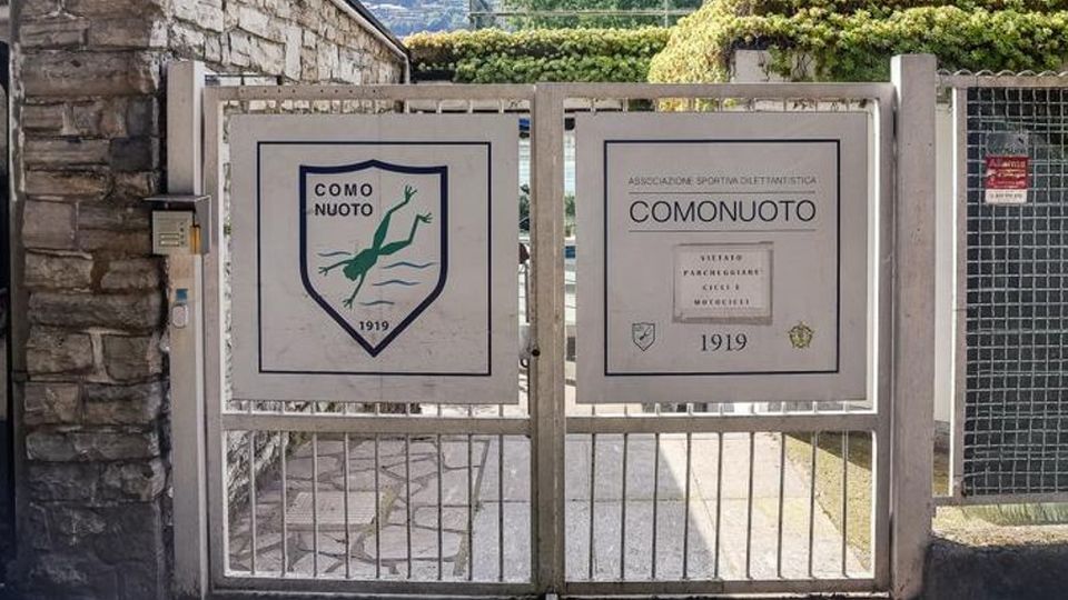 Viale Geno, nuovo colpo di scena Pallanuoto esclusa: vince Como Nuoto Viale Geno, nuovo colpo di scena Pallanuoto esclusa: vince Como Nuoto