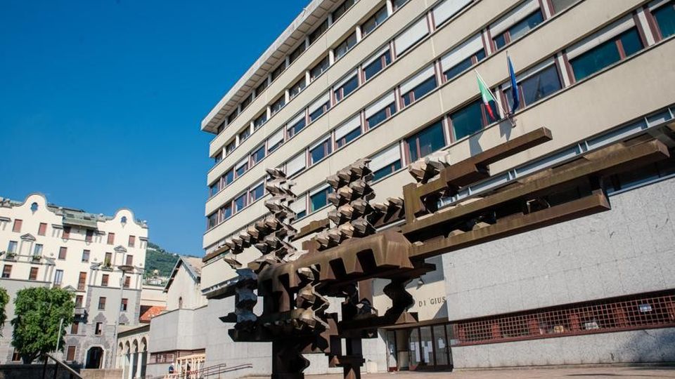 Como, senza vita in casa In un anno nessuno se n’è accorto Como, senza vita in casa In un anno nessuno se n’è accorto