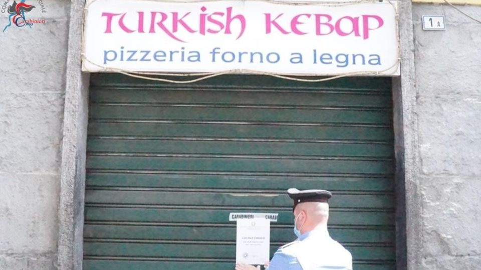 Rissa e schiamazzi a Cantù Chiuso il Turkish Kebap Rissa e schiamazzi a Cantù Chiuso il Turkish Kebap